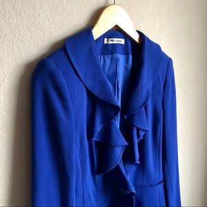 Ruffled collar blue blazer
